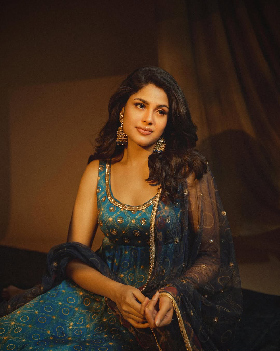 jathi ratnalu fame faria abdullah latest photos