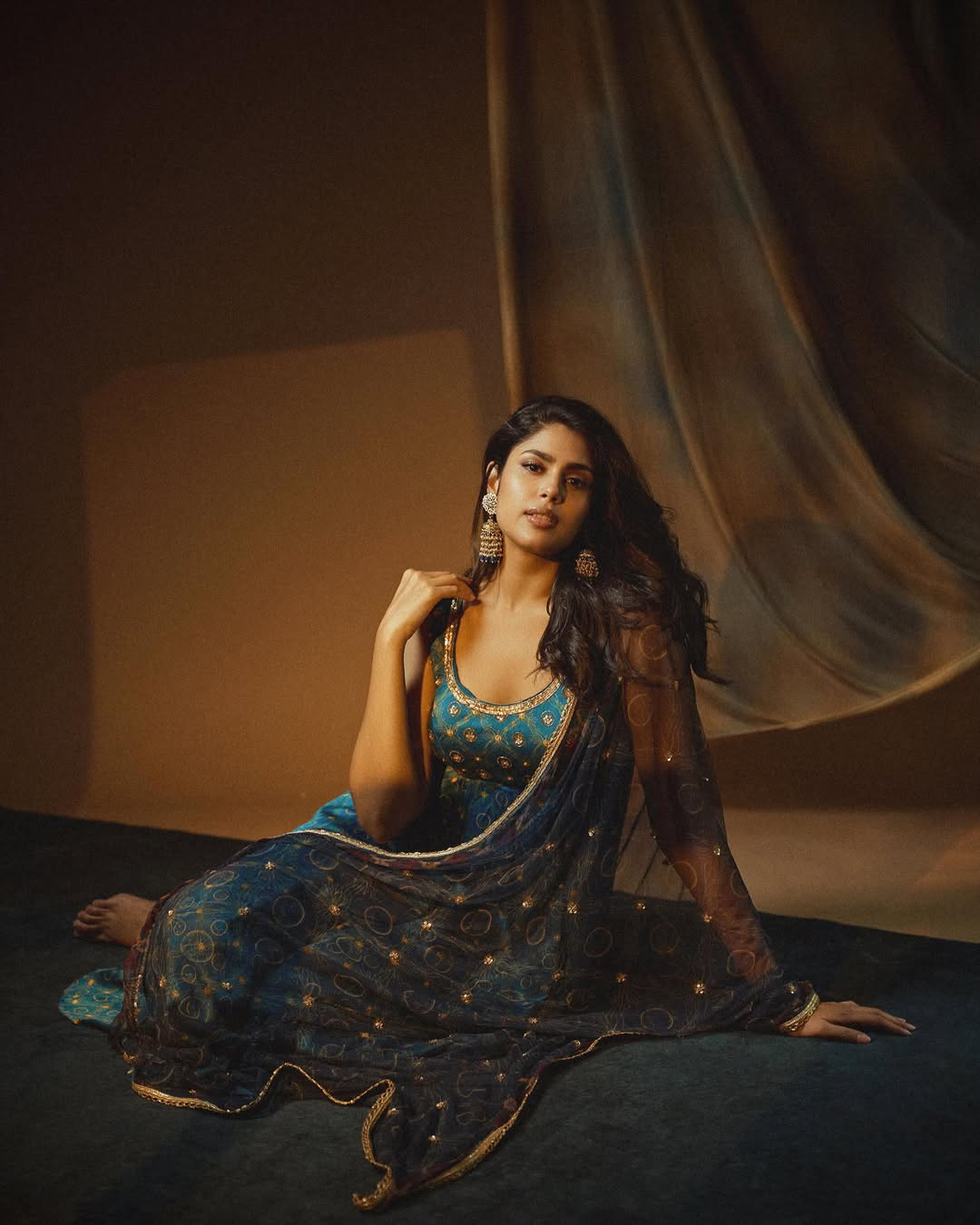 jathi ratnalu fame faria abdullah latest photos