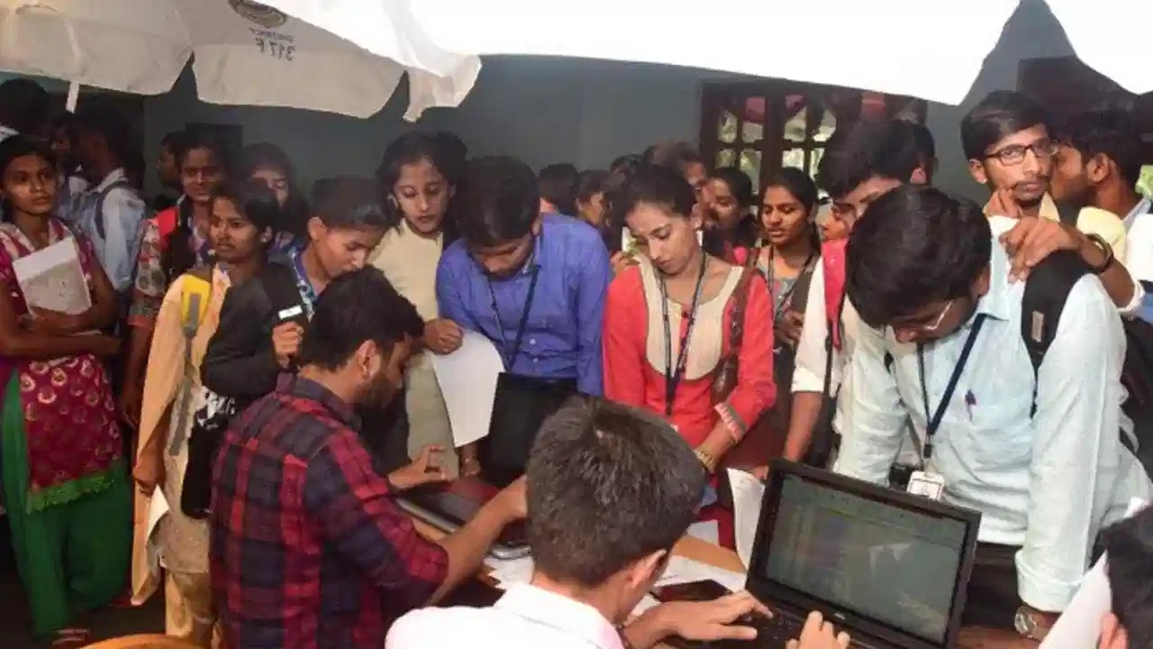 Mega Job Mela 2026 : నిరుద్యోగులకు శుభవార్త.. ఒకేసారి 162 ప్రముఖ కంపెనీలతో మెగా జాబ్ మేళా.. ఎప్పుడు.. ఎక్కడంటే..!
