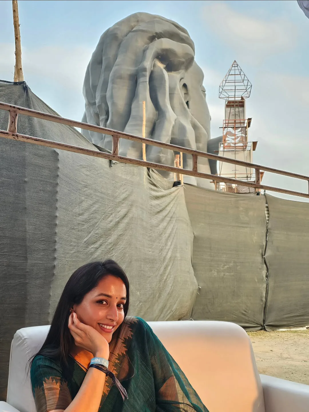 kgf fame srinidhi shetty in devotional mood photos viral on social media