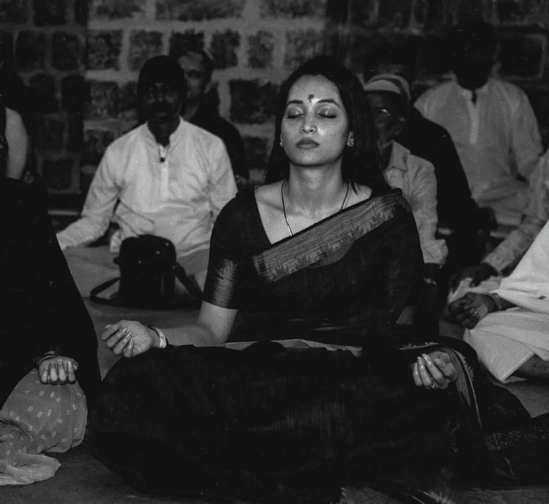kgf fame srinidhi shetty in devotional mood photos viral on social media