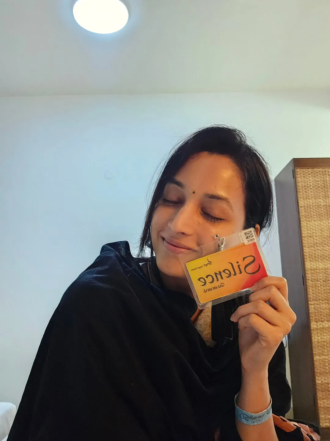 kgf fame srinidhi shetty in devotional mood photos viral on social media