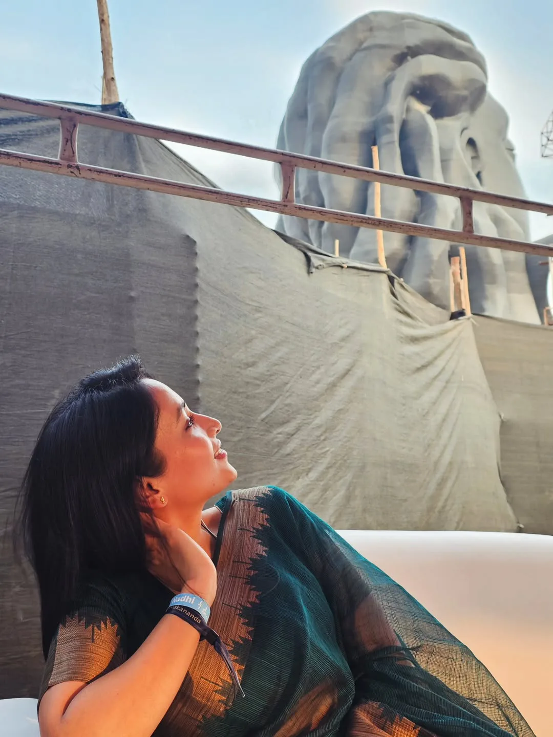 kgf fame srinidhi shetty in devotional mood photos viral on social media