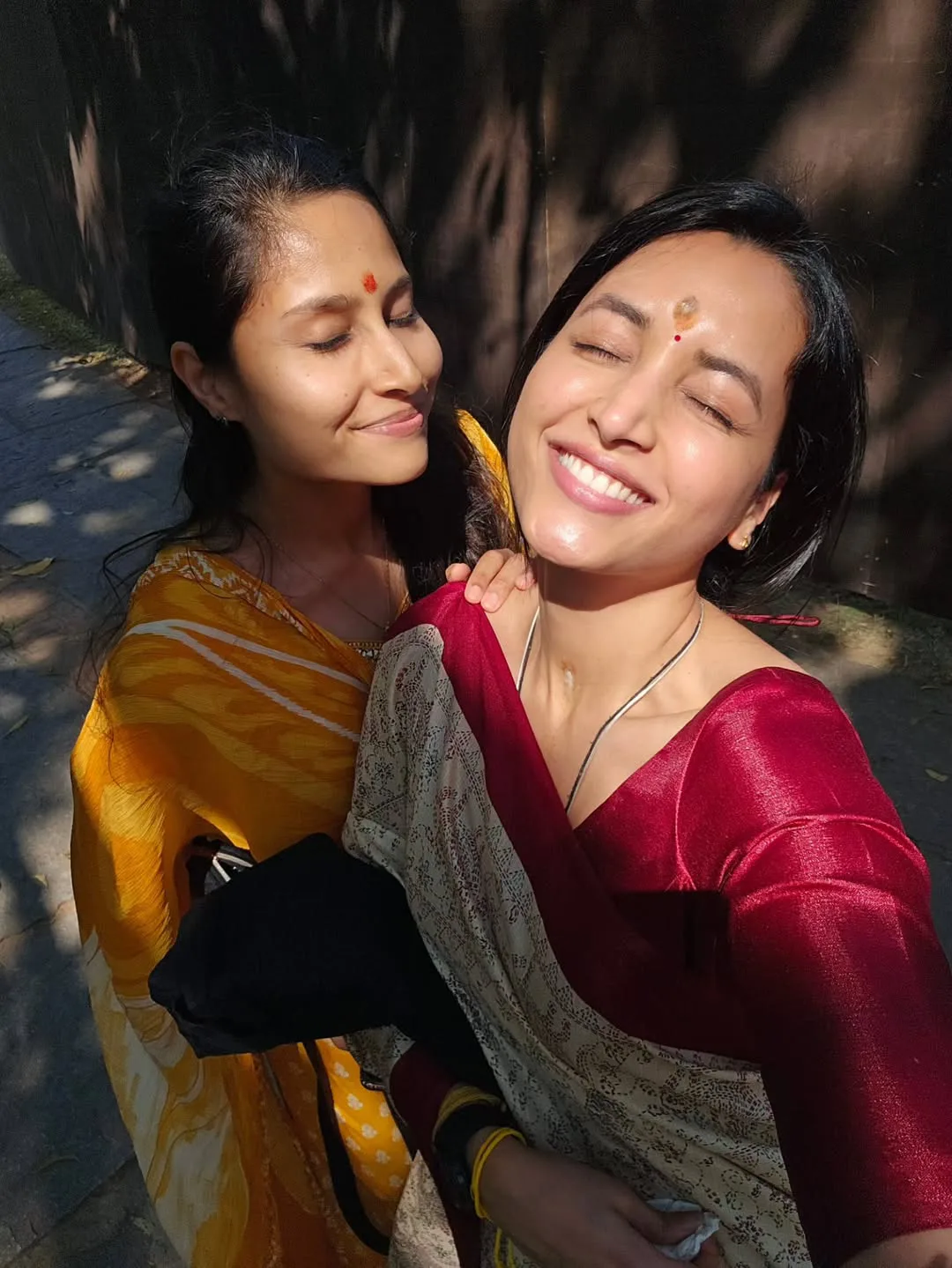 kgf fame srinidhi shetty in devotional mood photos viral on social media