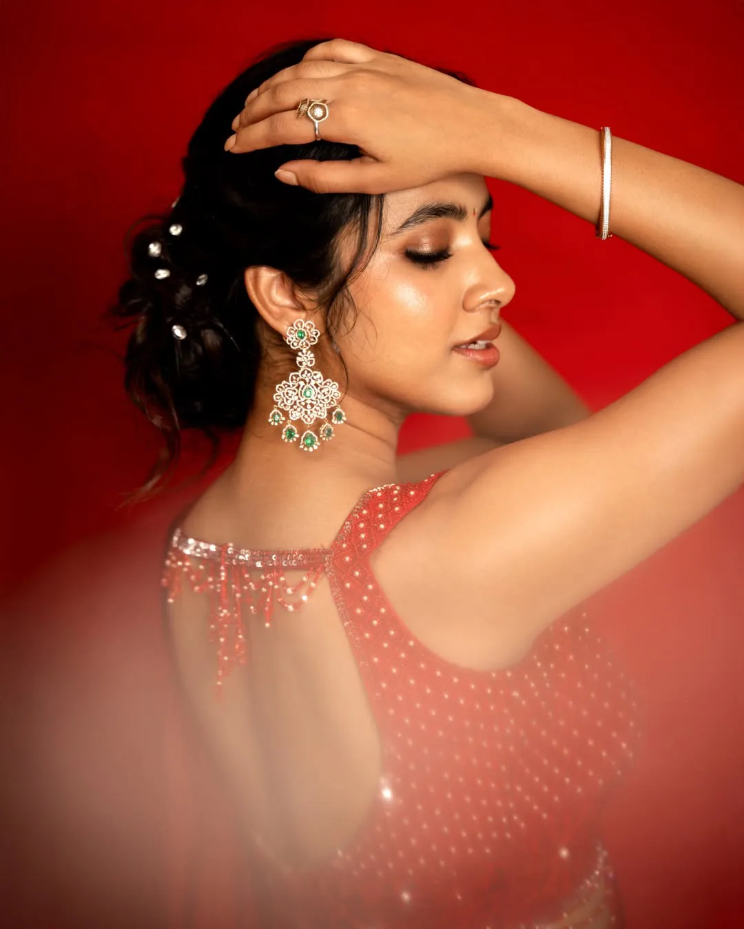 little hearts heroine shivani nagaram stunning looks in saree