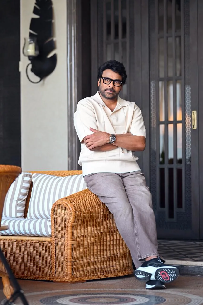 megastar chiranjeevi stylish photoshoot viral on social media