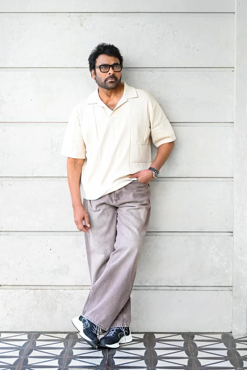 megastar chiranjeevi stylish photoshoot viral on social media