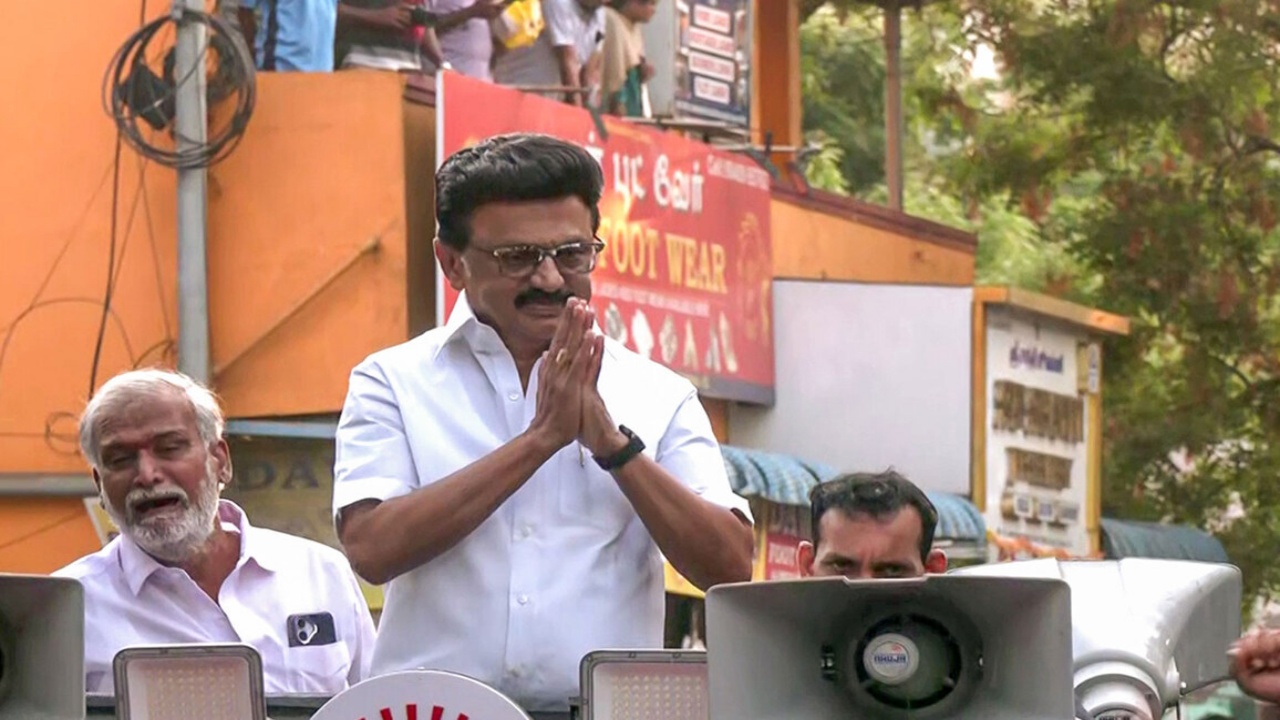 MK Stalin : ‘టీవీకే ప్రభుత్వం ఎప్పుడైనా కూలిపోతుంది.. త్వరలోనే మళ్లీ అధికారంలోకి వస్తాం’: MK స్టాలిన్