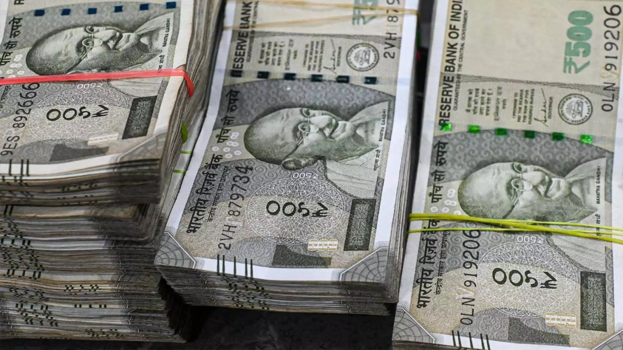 Retired Employees : ఆ ఉద్యోగులకు సర్కార్ శుభవార్త.. రూ. 2000 కోట్లు విడుదల