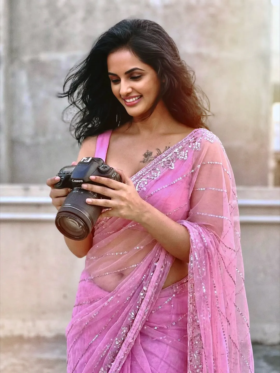 serial beauty jyoti poorvaj stunning looks in pink saree