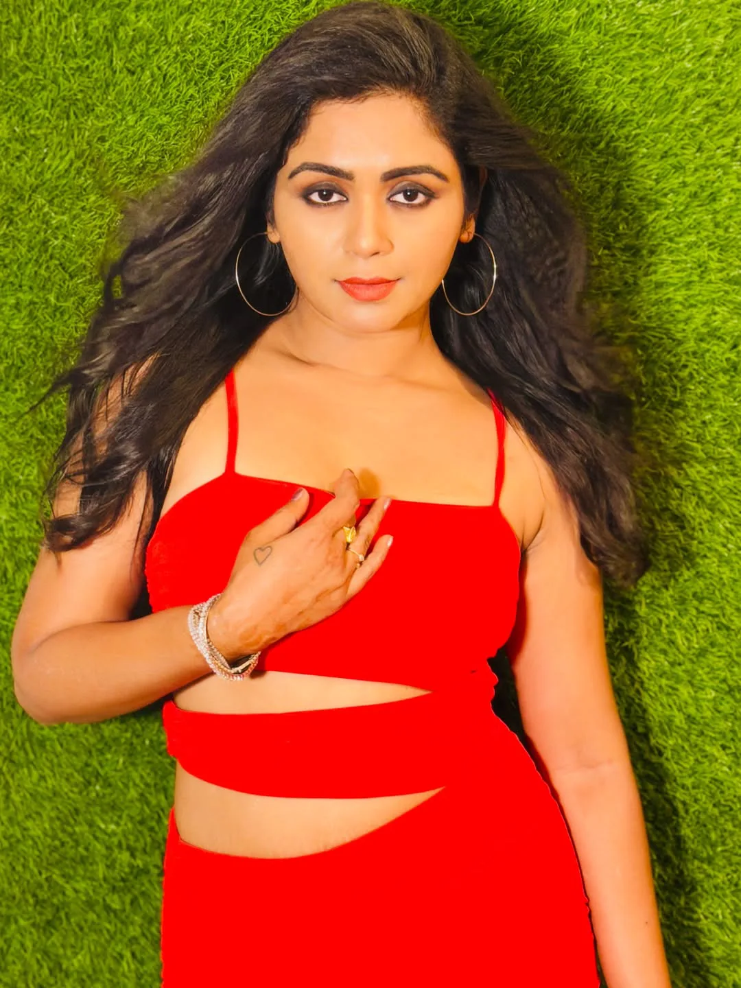 serial heroine sireesha trendy look goes viral on social media