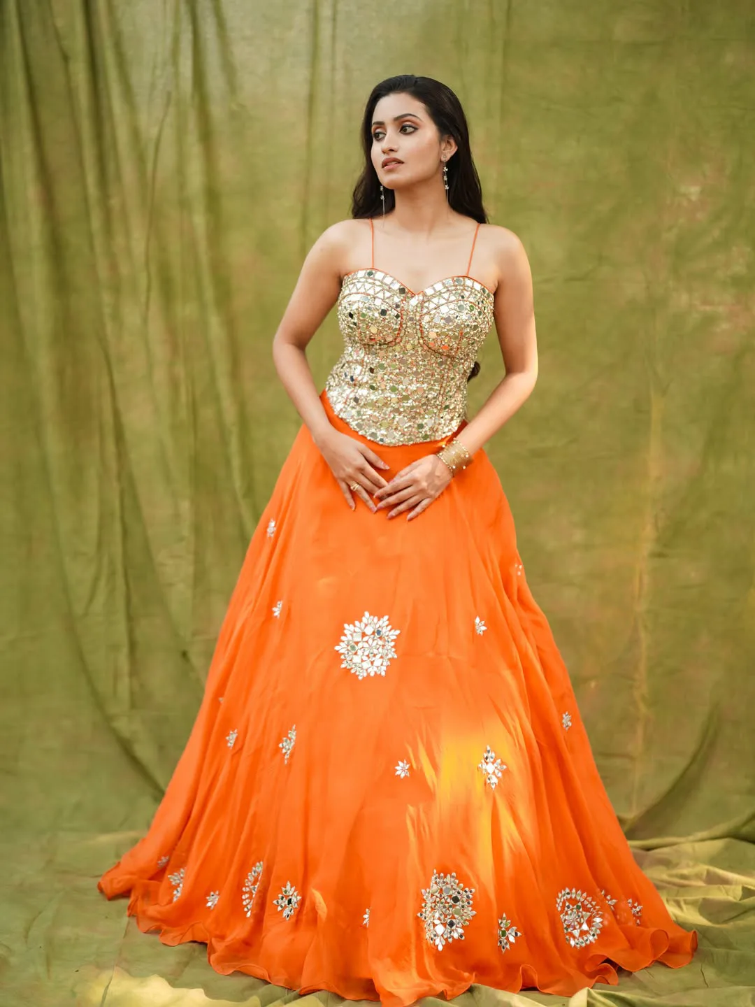tollywood anchor Deepika pilli stunning looks