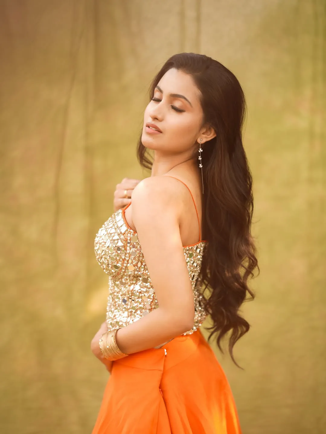 tollywood anchor Deepika pilli stunning looks