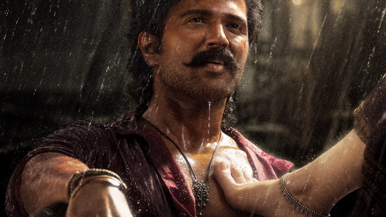 Rowdy Janardhana : విజయ్ దేవరకొండ గుండెలపై కాలు పెట్టిన కీర్తి సురేష్.. బర్త్ డే పోస్టర్ వైరల్..