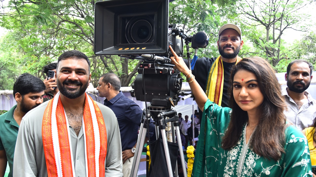Allu Sneha Reddy Allu Aravind Appearance in Movie Opening Ceremony