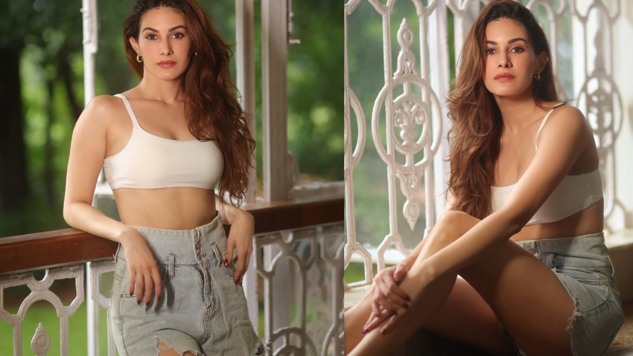 Amyra Dastur : షార్ట్ డ్రెస్ లో అమైరా అందాలు..