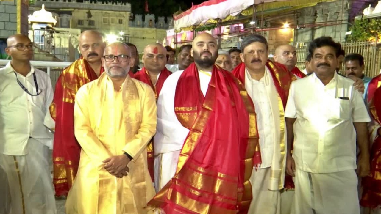 Anant Ambani visits Tirumala : తిరుమల శ్రీవారిని దర్శించుకున్న అనంత్ అంబానీ.. టీటీడీకి భారీ విరాళాలు.. లిస్ట్ ఇదే..