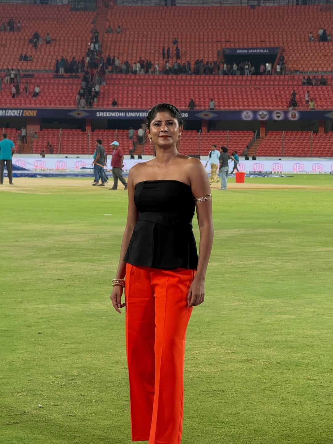 Anchor Neha Chowdary