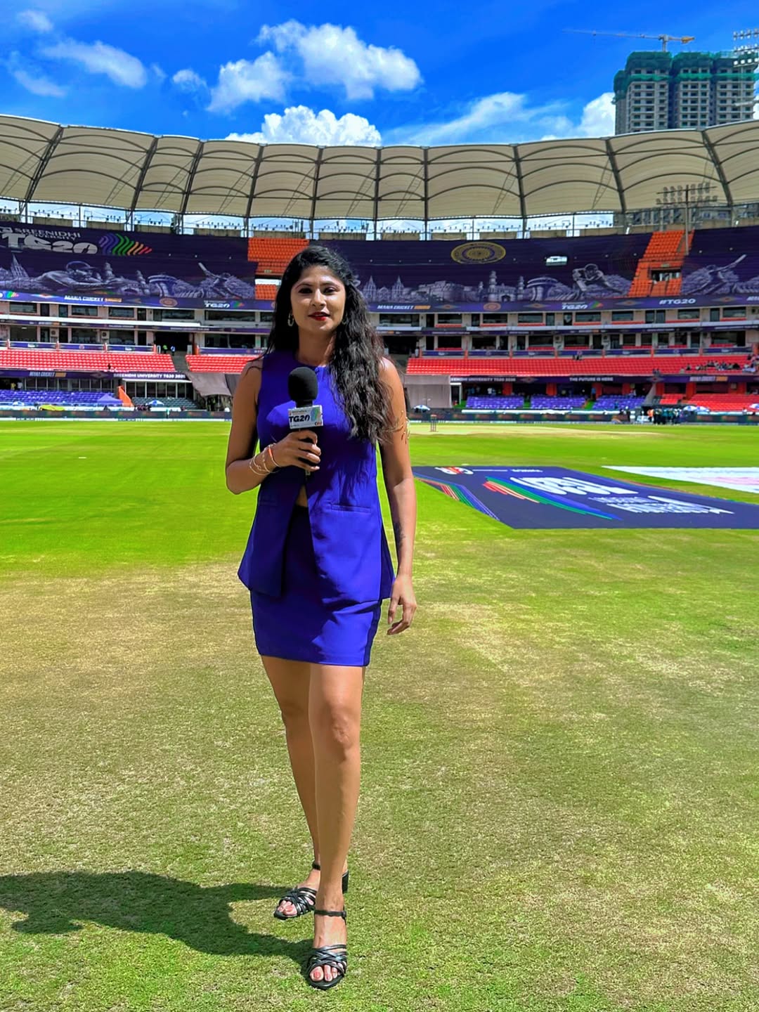 Anchor Neha Chowdary
