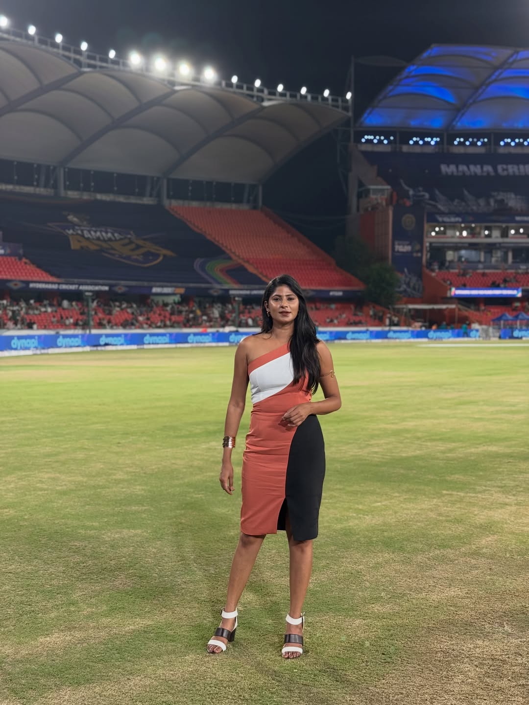 Anchor Neha Chowdary