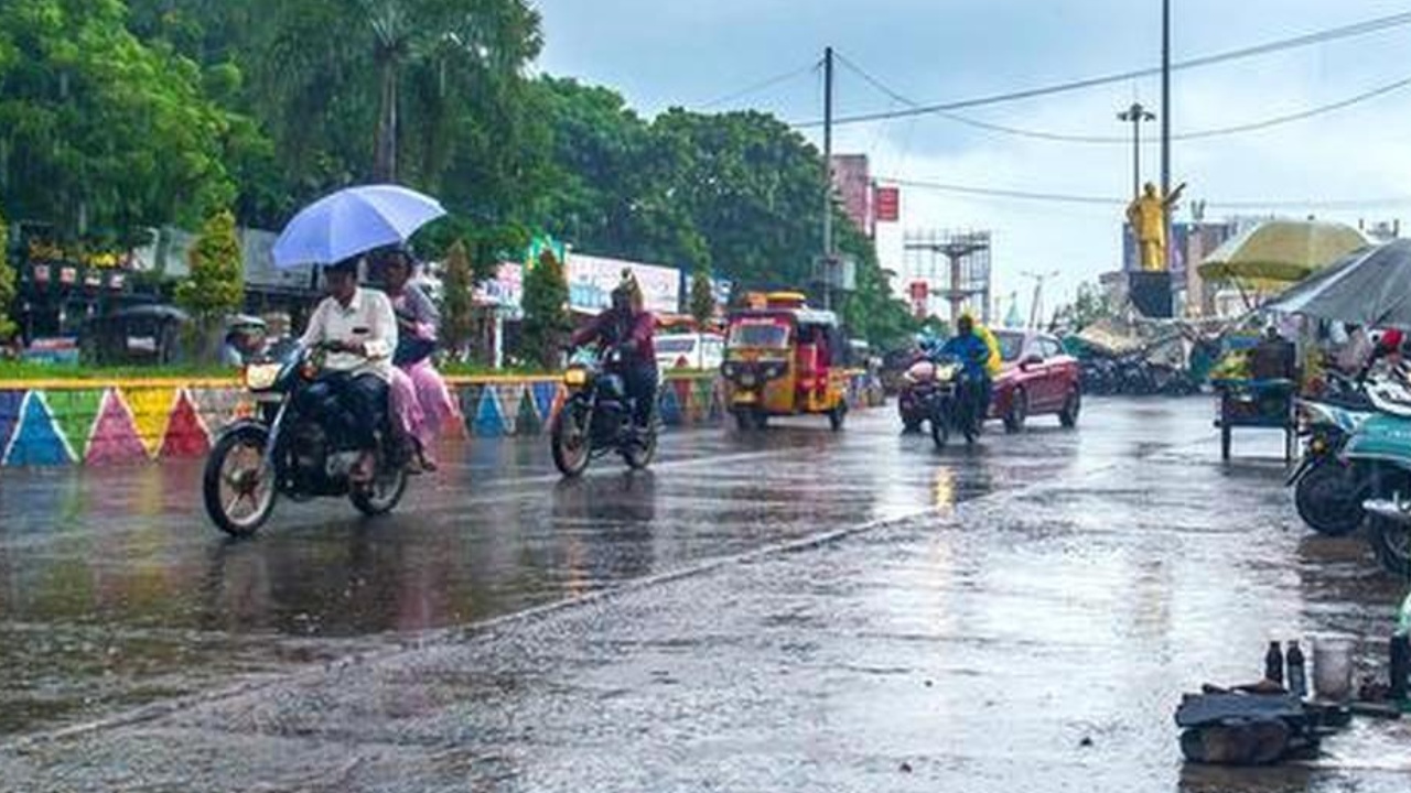 తెలంగాణకు ఈ జిల్లాల్లో నేడు, రేపు భారీ వర్షాల ముప్పు.. భీకర గాలులు.. సీఎం రేవంత్ కీలక ఆదేశాలు