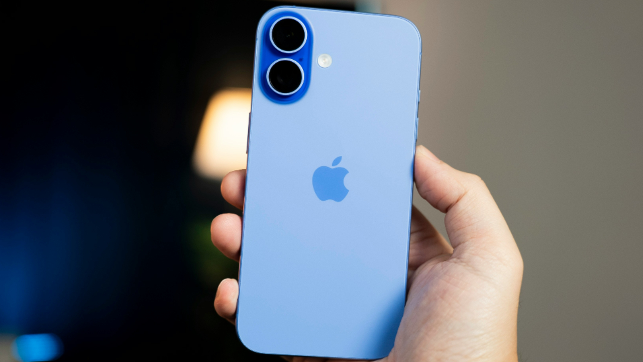 Apple iPhone 16
