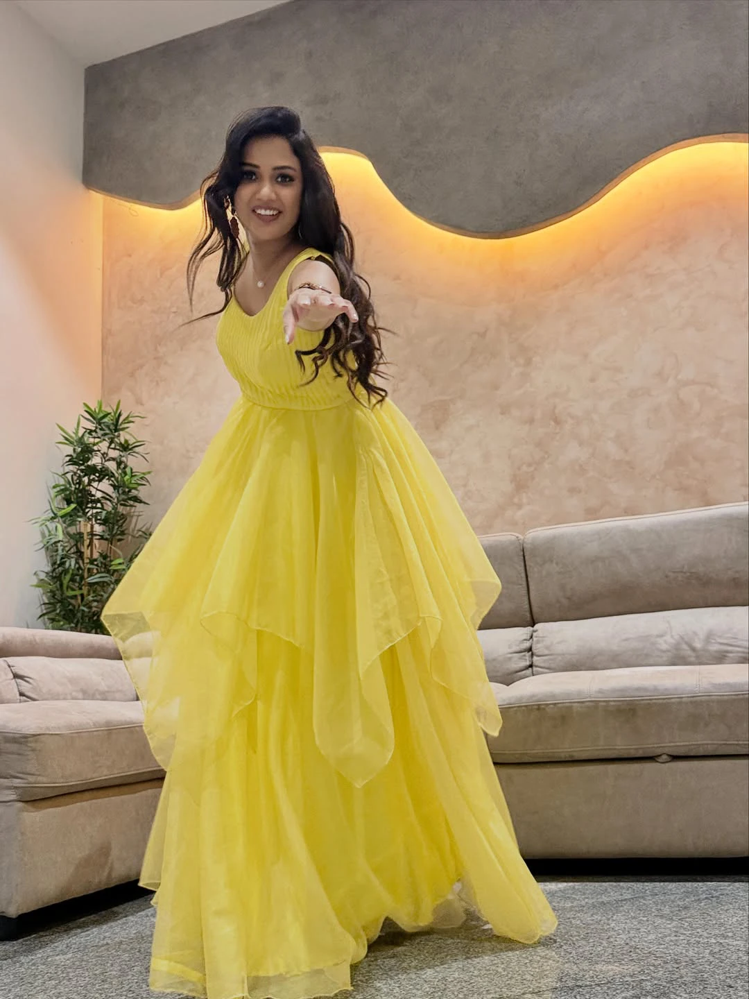 Ariyana Glory Shows her Beauty in Long Frock