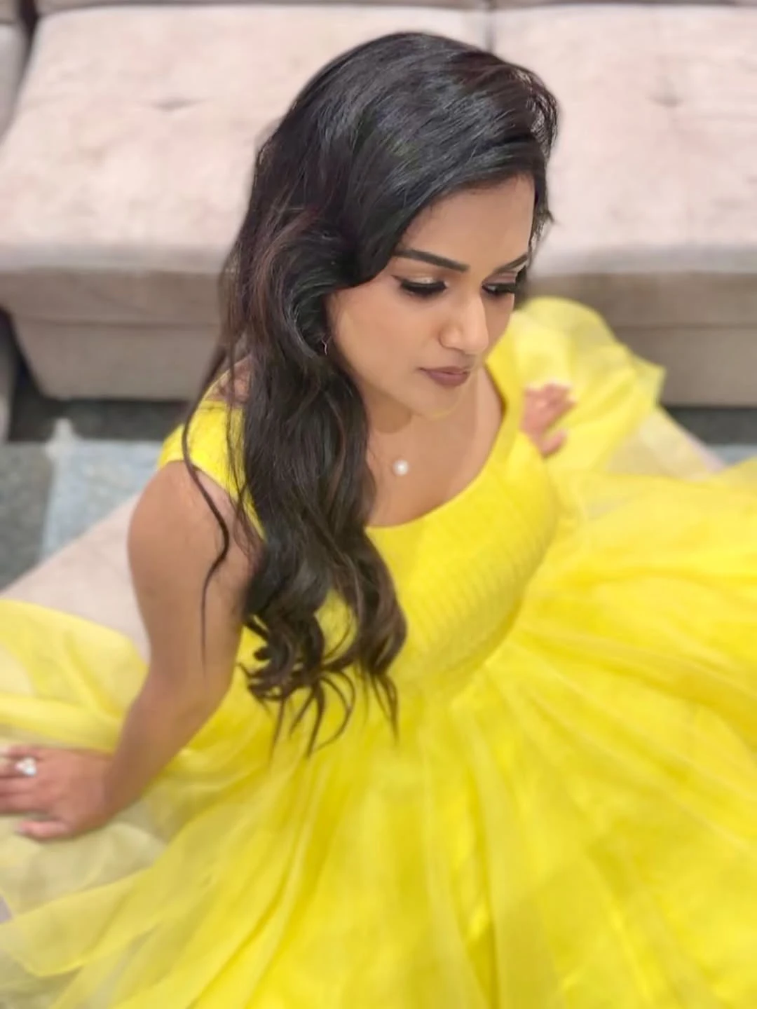 Ariyana Glory Shows her Beauty in Long Frock
