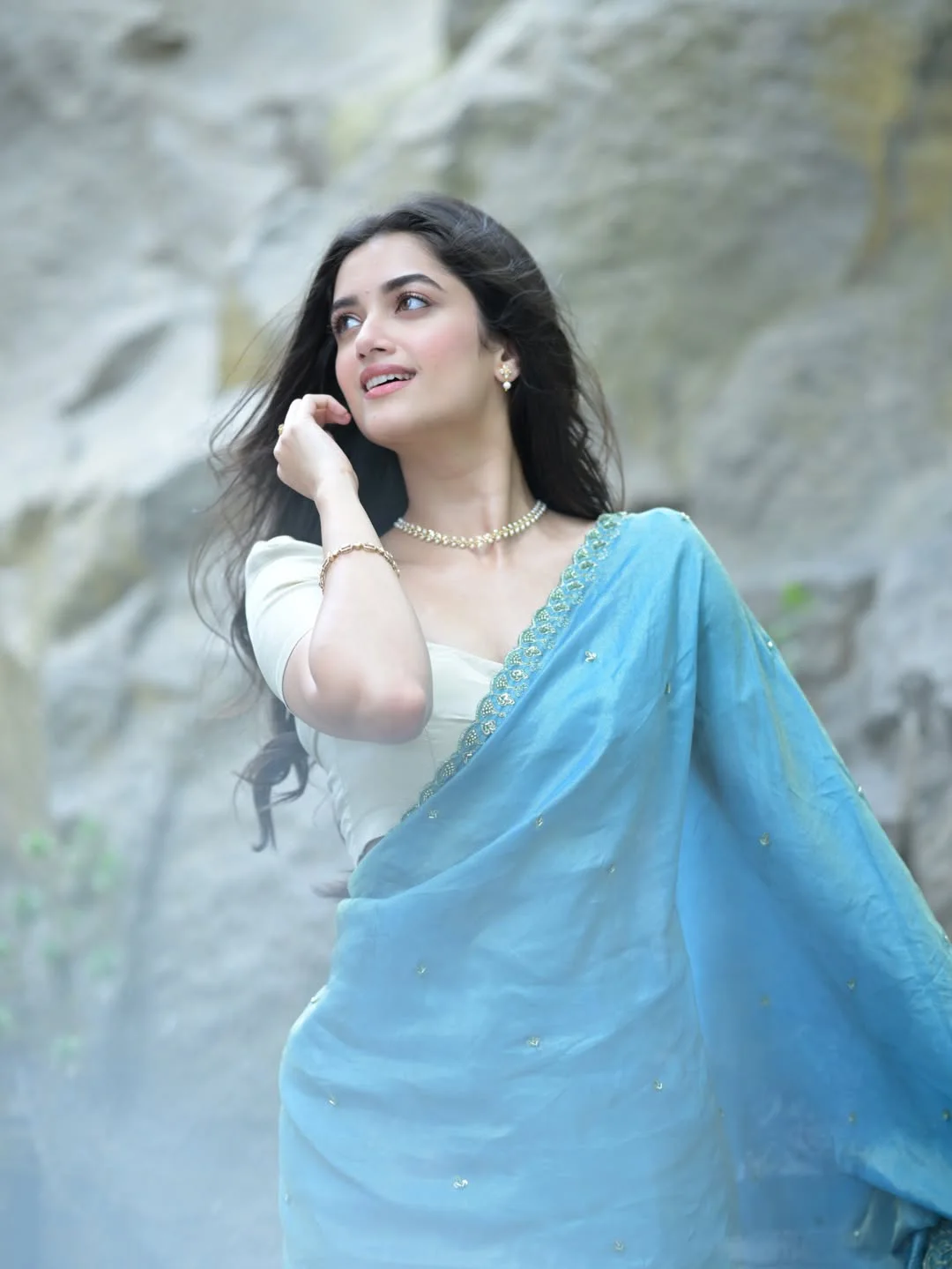 Bhagyashri Borse Stunning Looks in Saree