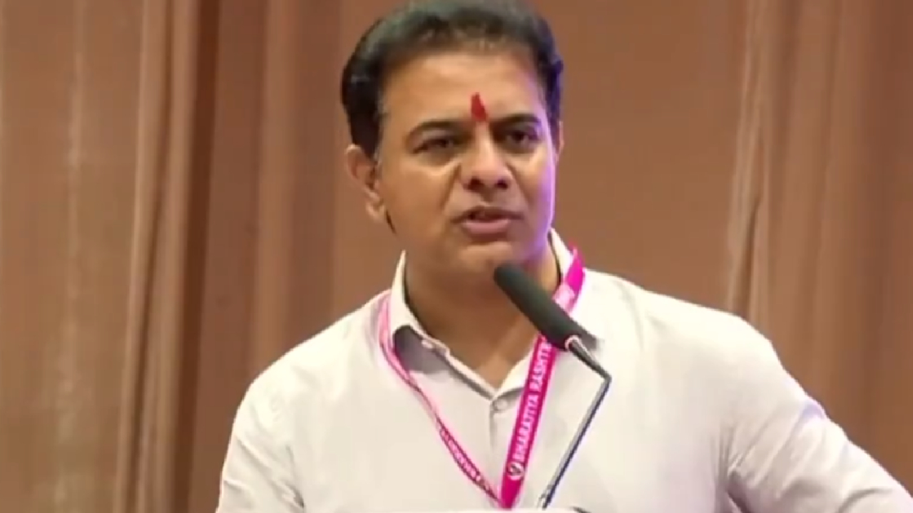 Ktr: రేవంత్ రెడ్డి సినిమా వల్ల తెలంగాణకు తీవ్ర నష్టం.. కాంగ్రెస్ పాలనపై కేటీఆర్ ఫైర్