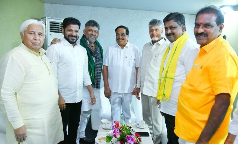 Three CM's Chandrababu Naidu Revanth Reddy DK Shivakumar on Same Stage