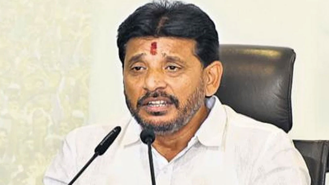 Duvvada Srinivas: కళింగ, కాపులపై కూటమి కక్ష సాధింపులు.. ఎవరినైనా తొక్కి పారేస్తాం.. విచారణ అనంతరం దువ్వాడ సంచలన కామెంట్స్