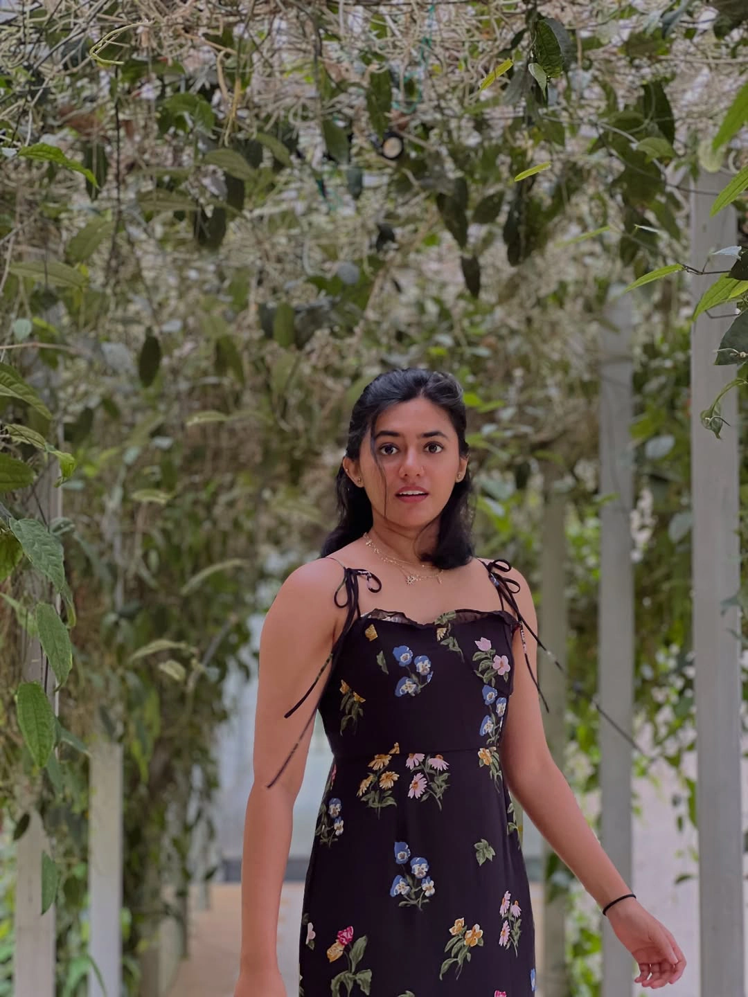 Femina George Malayalam Actress Acting in Allu Arjun Raaka Movie