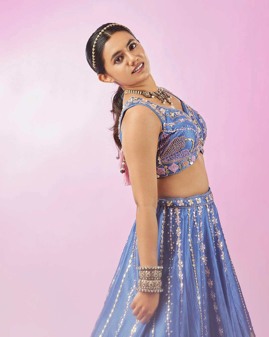 Femina George Malayalam Actress Acting in Allu Arjun Raaka Movie