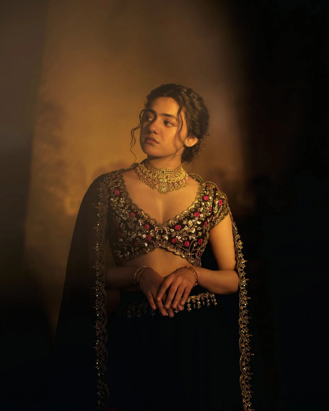 Femina George Malayalam Actress Acting in Allu Arjun Raaka Movie