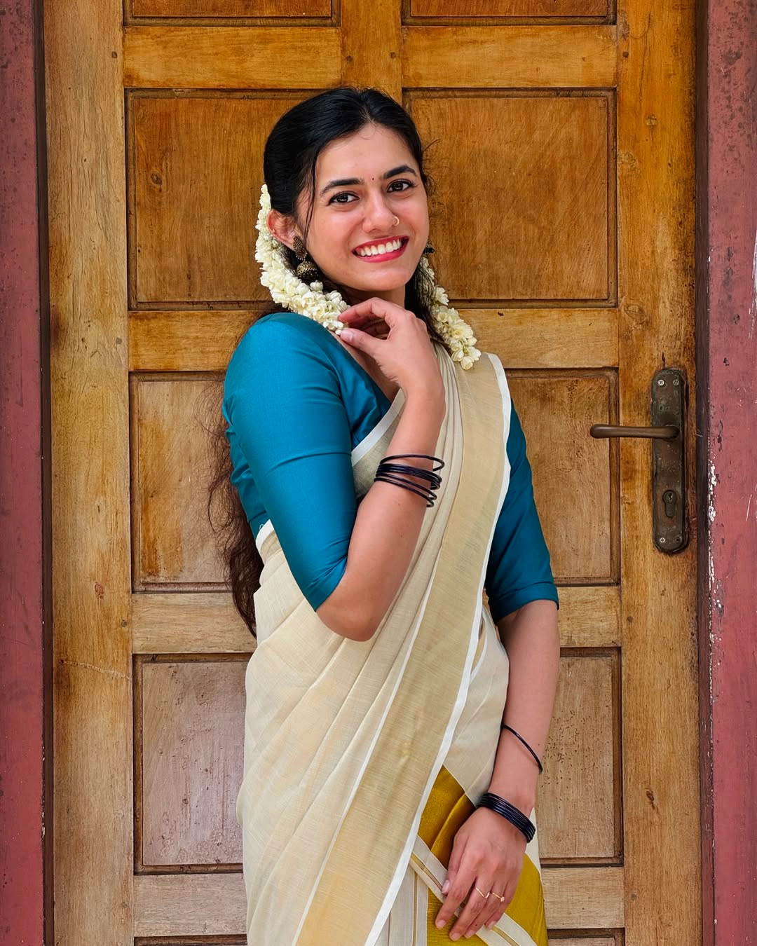 Femina George Malayalam Actress Acting in Allu Arjun Raaka Movie