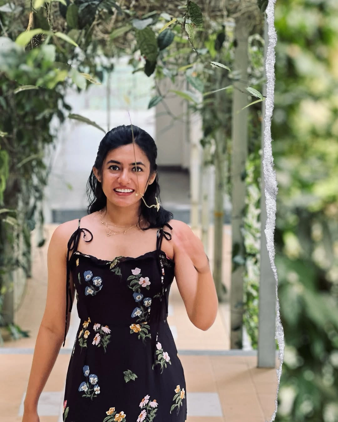 Femina George Malayalam Actress Acting in Allu Arjun Raaka Movie