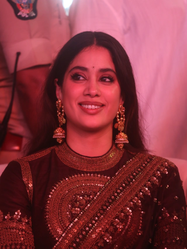 Janhvi Kapoor Photos from Peddi Pre Release Event