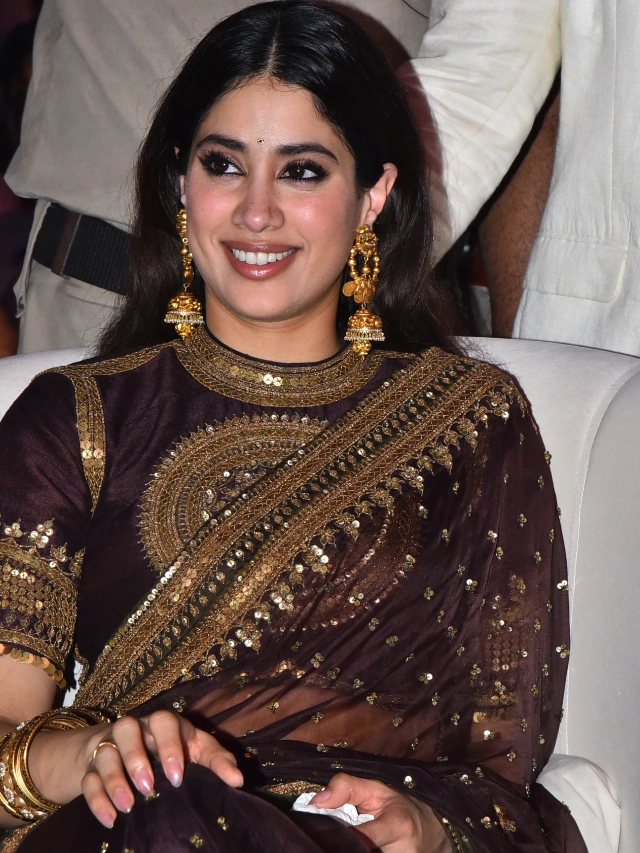 Janhvi Kapoor Photos from Peddi Pre Release Event