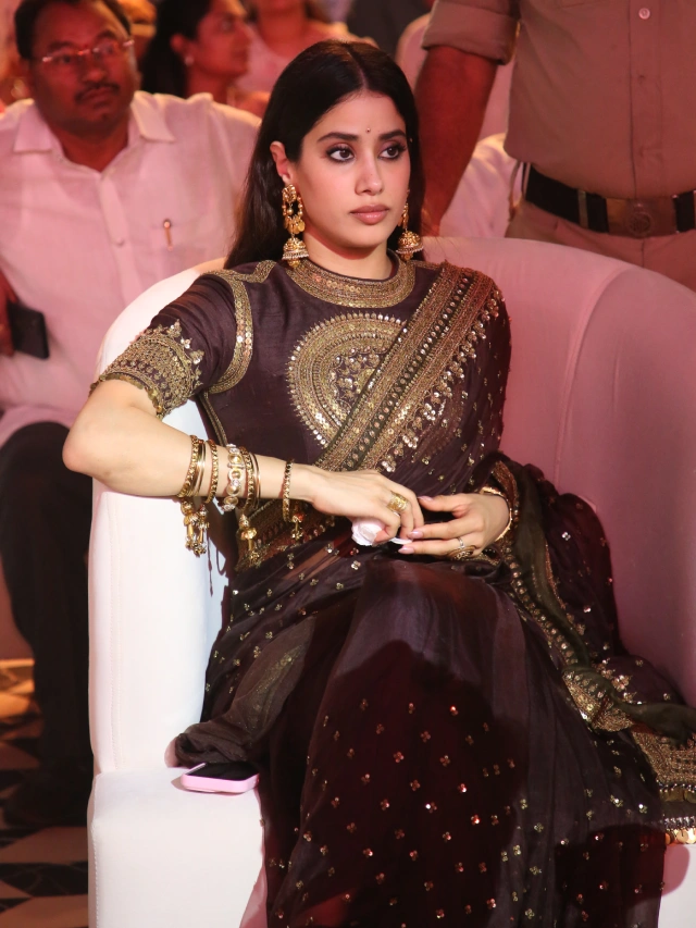 Janhvi Kapoor Photos from Peddi Pre Release Event