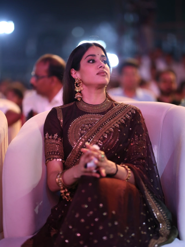 Janhvi Kapoor Photos from Peddi Pre Release Event