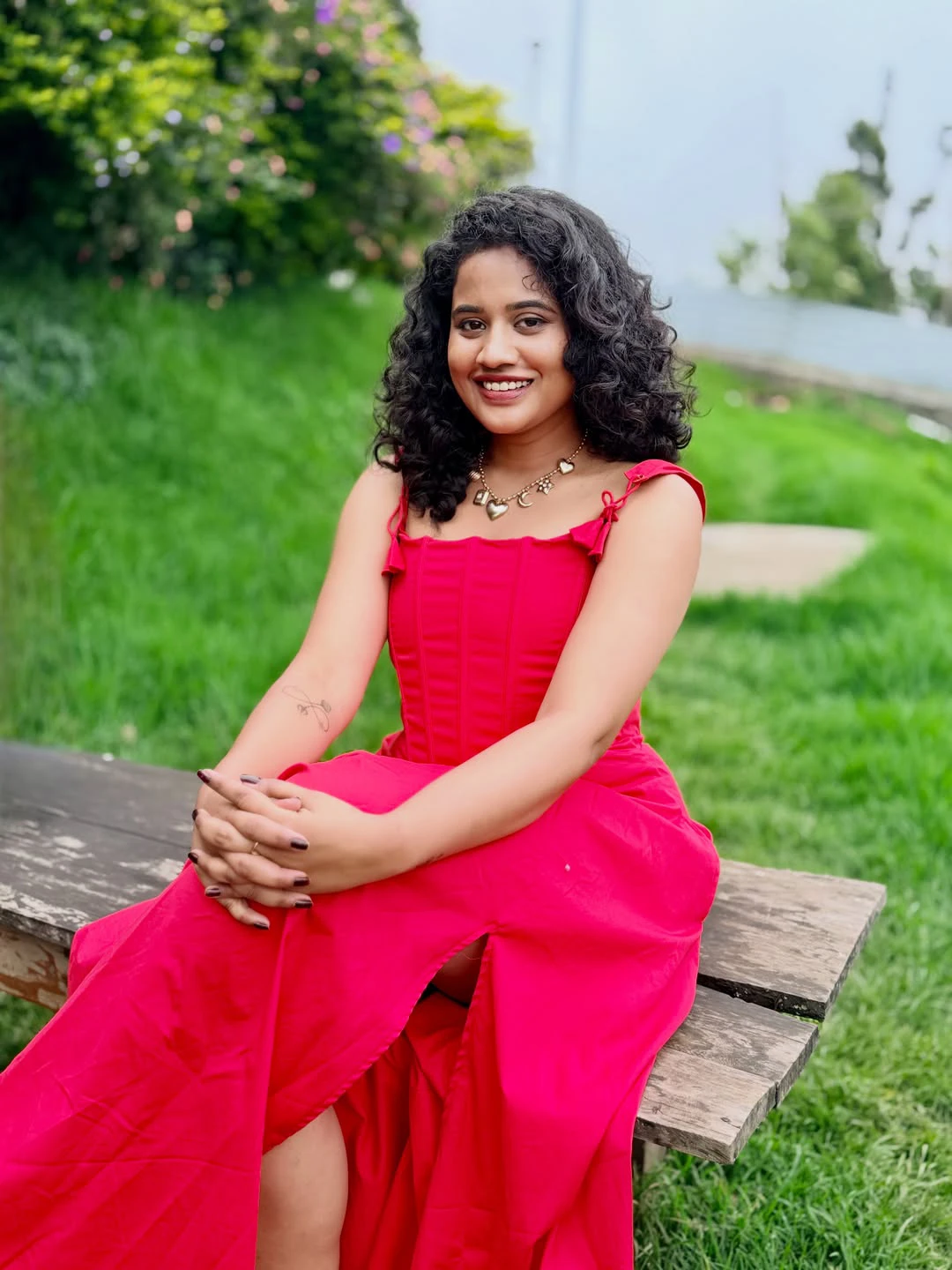 Kirrak Seetha Enjoying Vacation in Kodaikanal