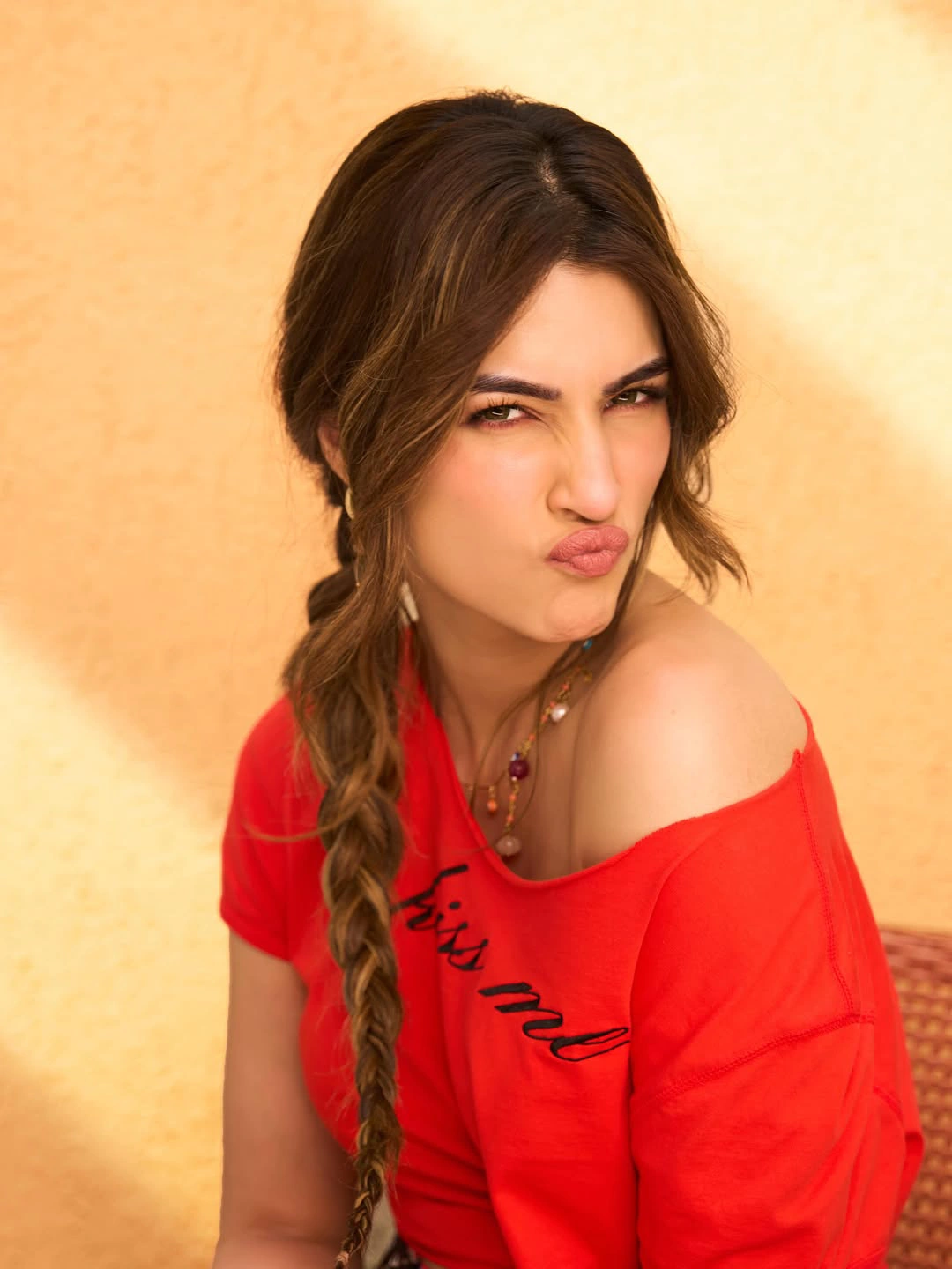 Kriti Sanon Stunning Looks in Short Skirt