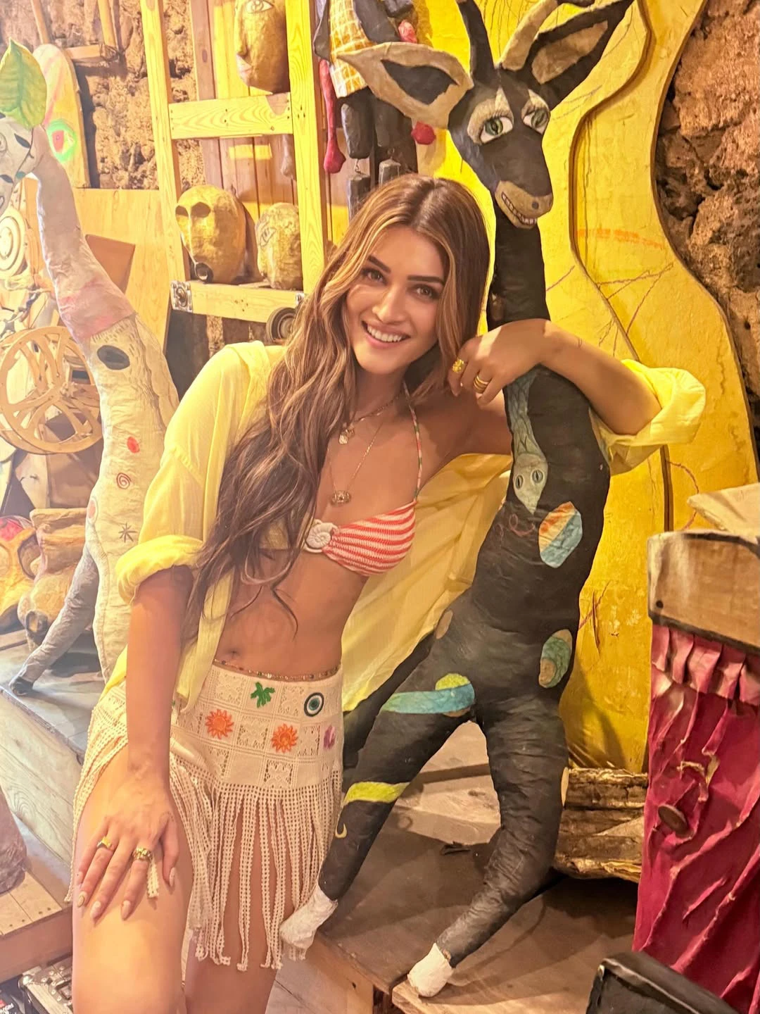 Kriti Sanon Shares Cocktail 2 Working Stills