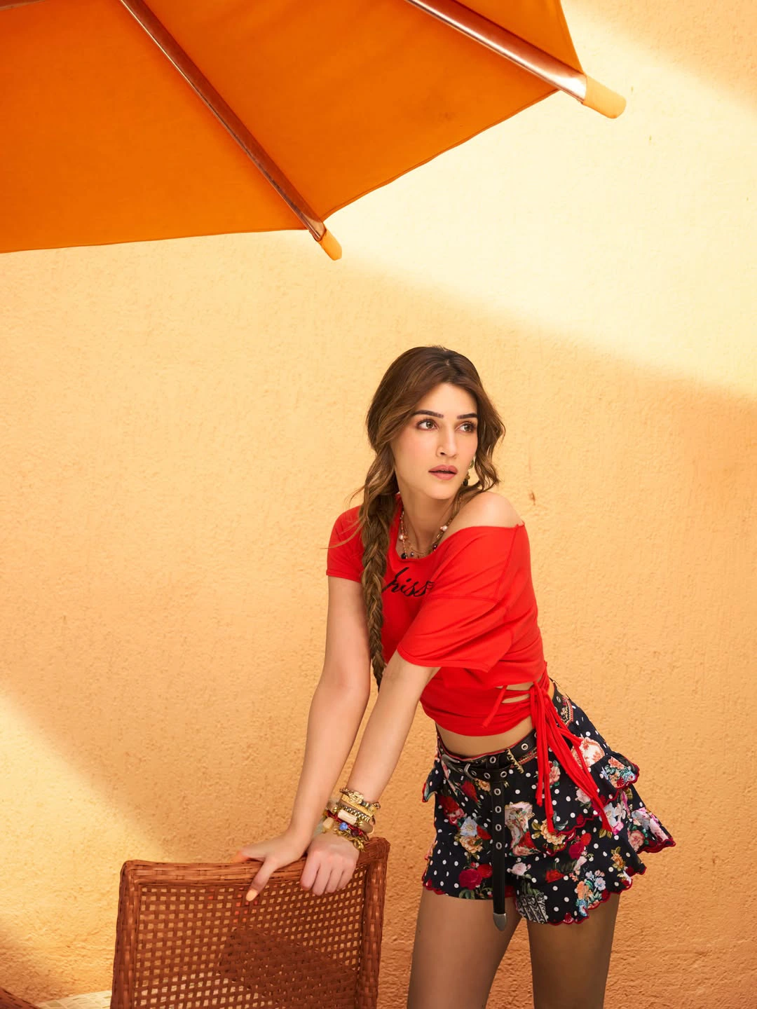 Kriti Sanon Stunning Looks in Short Skirt