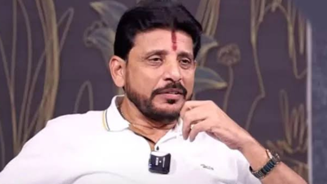 MLC Duvvada Srinivas : ఎమ్మెల్సీ దువ్వాడ శ్రీనివాస్‌కు బిగ్ షాకిచ్చిన పోలీసులు.. విచారణకు హాజరుకావాలని నోటీసులు