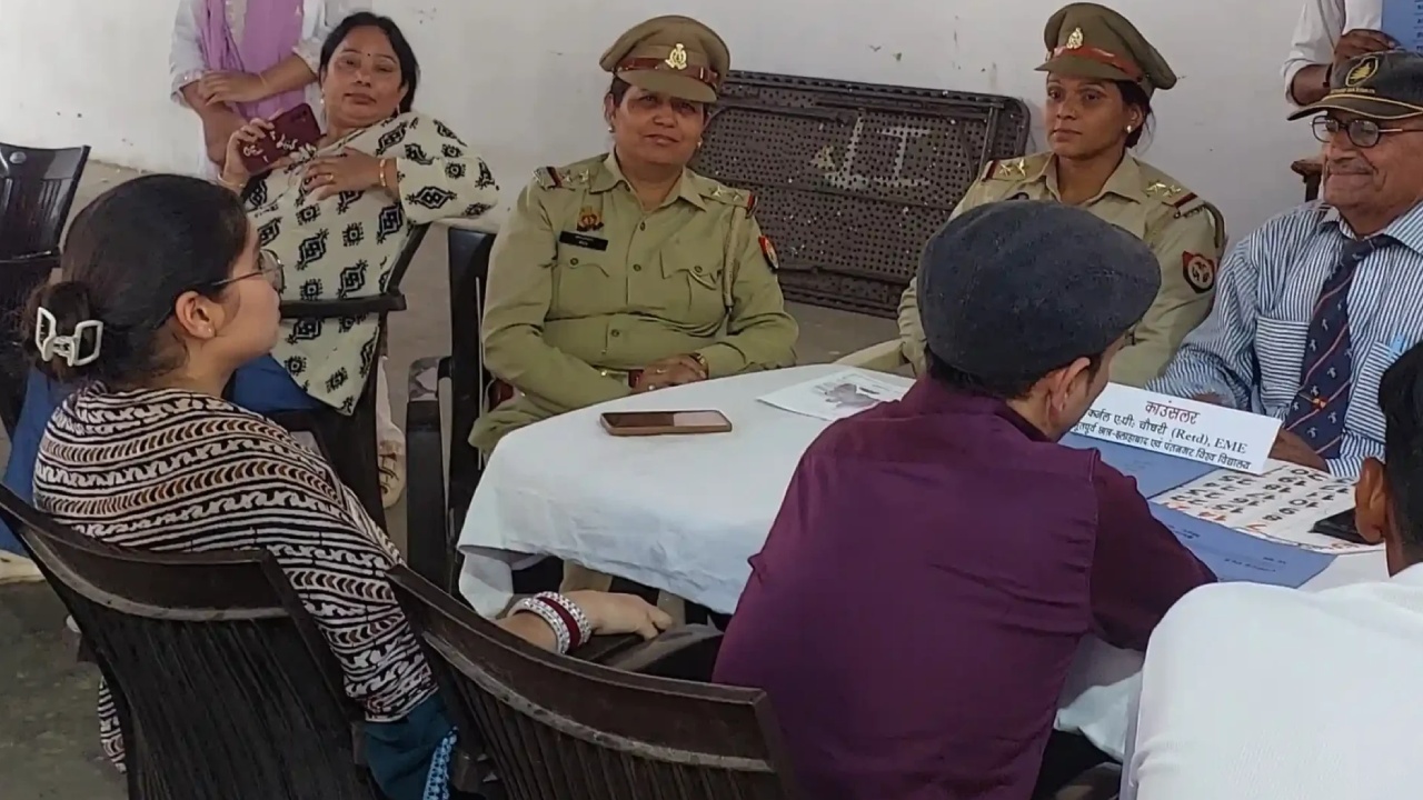 Meerut Couple Divorce : హనీమూన్‌కు కుటుంబం మొత్తాన్ని తీసుకొచ్చిన భర్త.. విడాకులు ఇచ్చిన భార్య.. భర్త మాత్రం..
