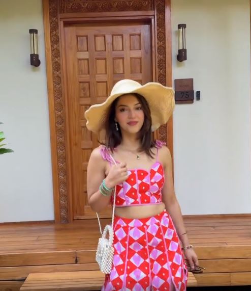 Mehreen Pirzadaa Enjoying Honeymoon in Zanzibar Island