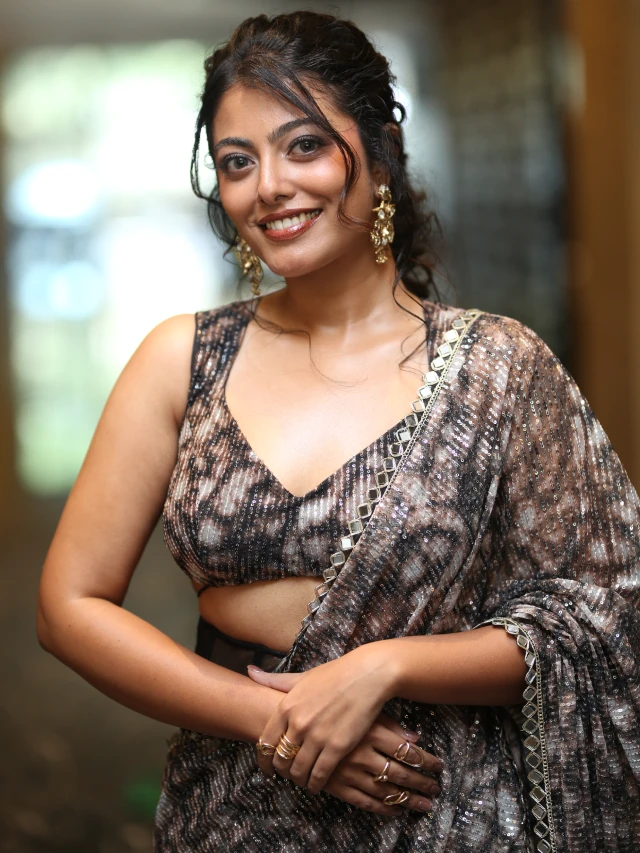 Merin Philip Mesmerizing Looks in Saree