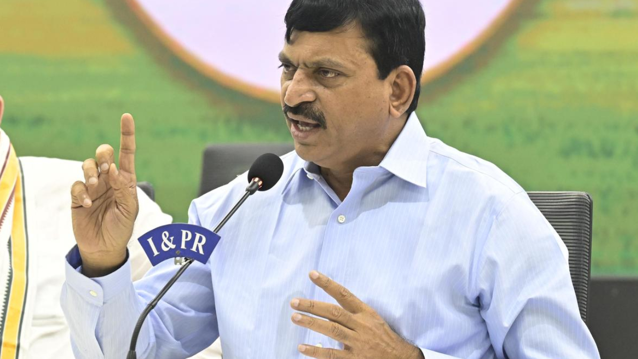 Ponguleti Srinivas Reddy: తెలంగాణకు భారీ వర్షాల హెచ్చరిక.. అలర్ట్ అయిన విపత్తుల శాఖ.. కలెక్టర్లకు మంత్రి పొంగులేటి ఆదేశాలు!
